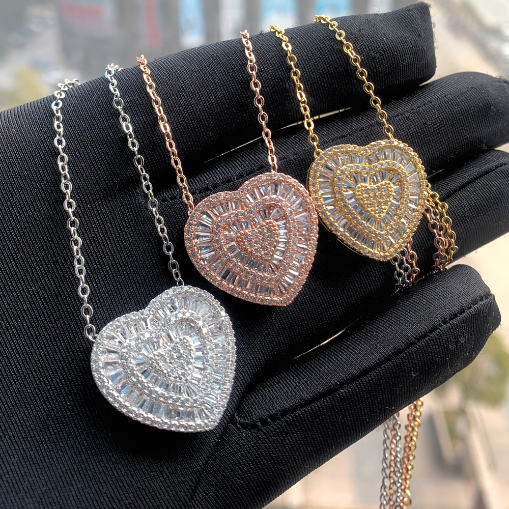 Classic Elegant Iced Out Heart Love Pendant Necklace Glossy Charms Iced Out Prong Setting CZ Cubic Zirconia Hip Hop Women Gift Jewelry