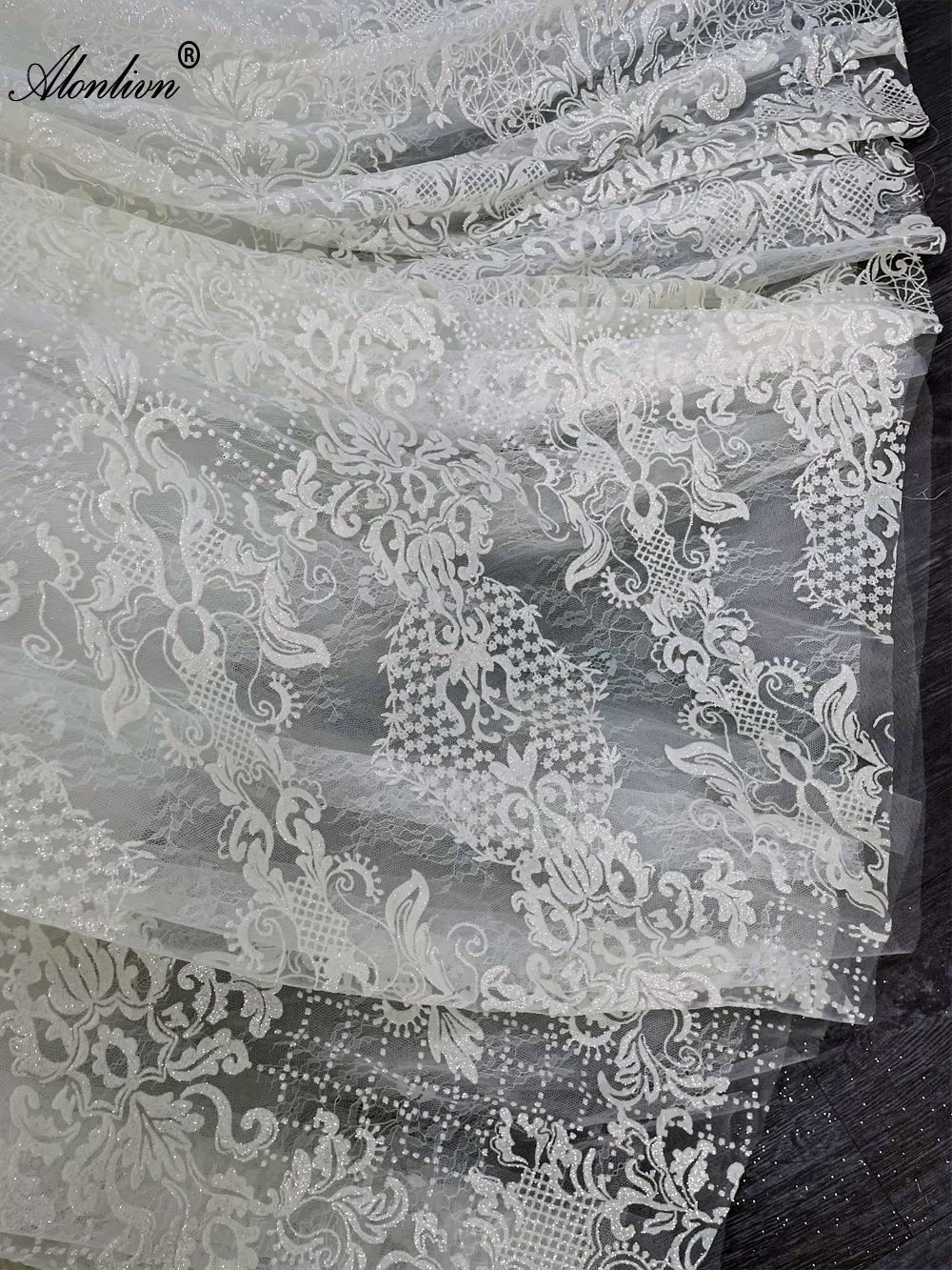 Alonlivn100% Real Photos Shiny Lace Ball Gown Wedding Dress With Chapel Train Luxury Embroidery Lace Sweetheart Bridal Gowns