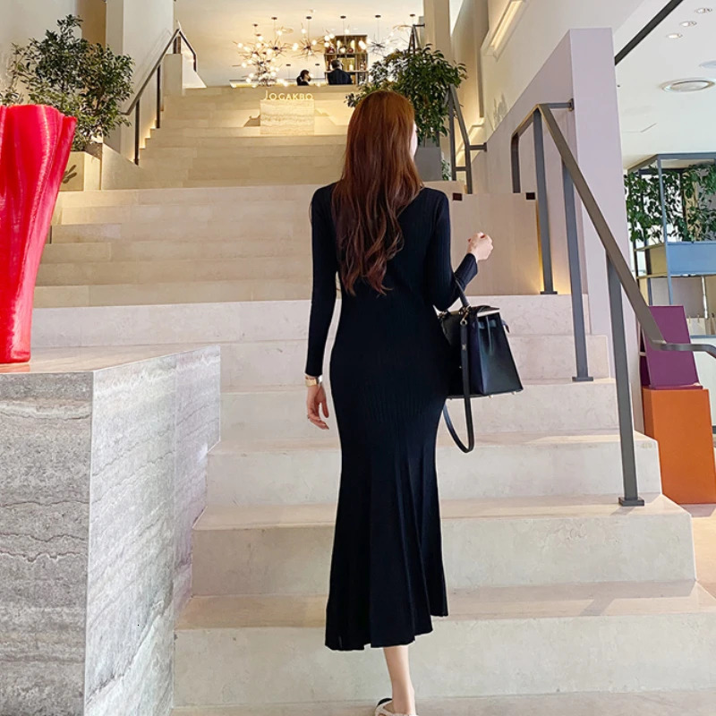 Vintage Korean Maxi Dresses for Women Party Long Sleeve Vneck Mermaid Dress Elegant Fashion Ladies Vestidos Femme Autumn 240115
