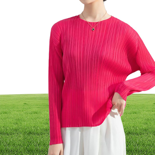 Women039s TShirt Miyake Pleated Tops Fall Women Trendy Size Clothing Asthetic Pure Color With Short Sleeves Bottoming Shi