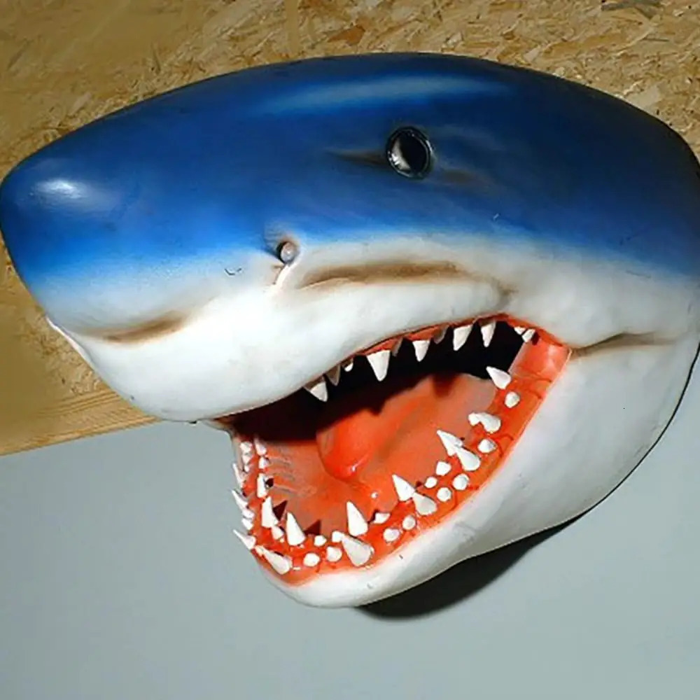 Creative White Shark Garden Art Statue Resin Lifelike White Shark Head Sculpture Wall Hanging Home Yard Garden Decor 240113