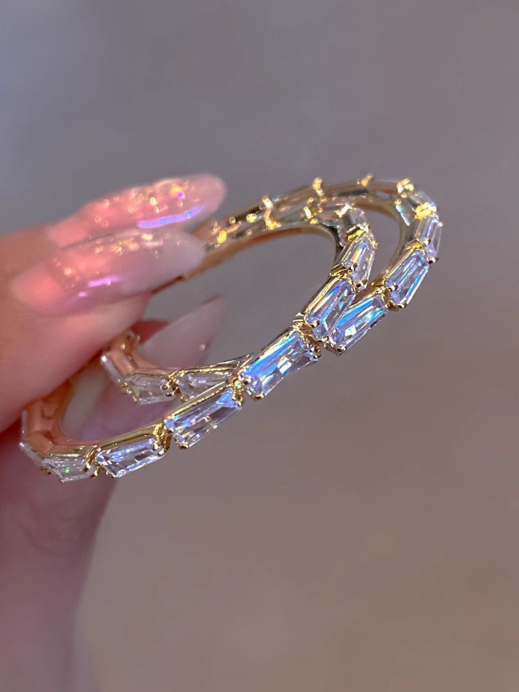 2024 Top Sell Large Clip Earrings Simple Fashion Jewelry 10K Gold Fill Black Zircon Party Women Wedding Earring For Lover Gift