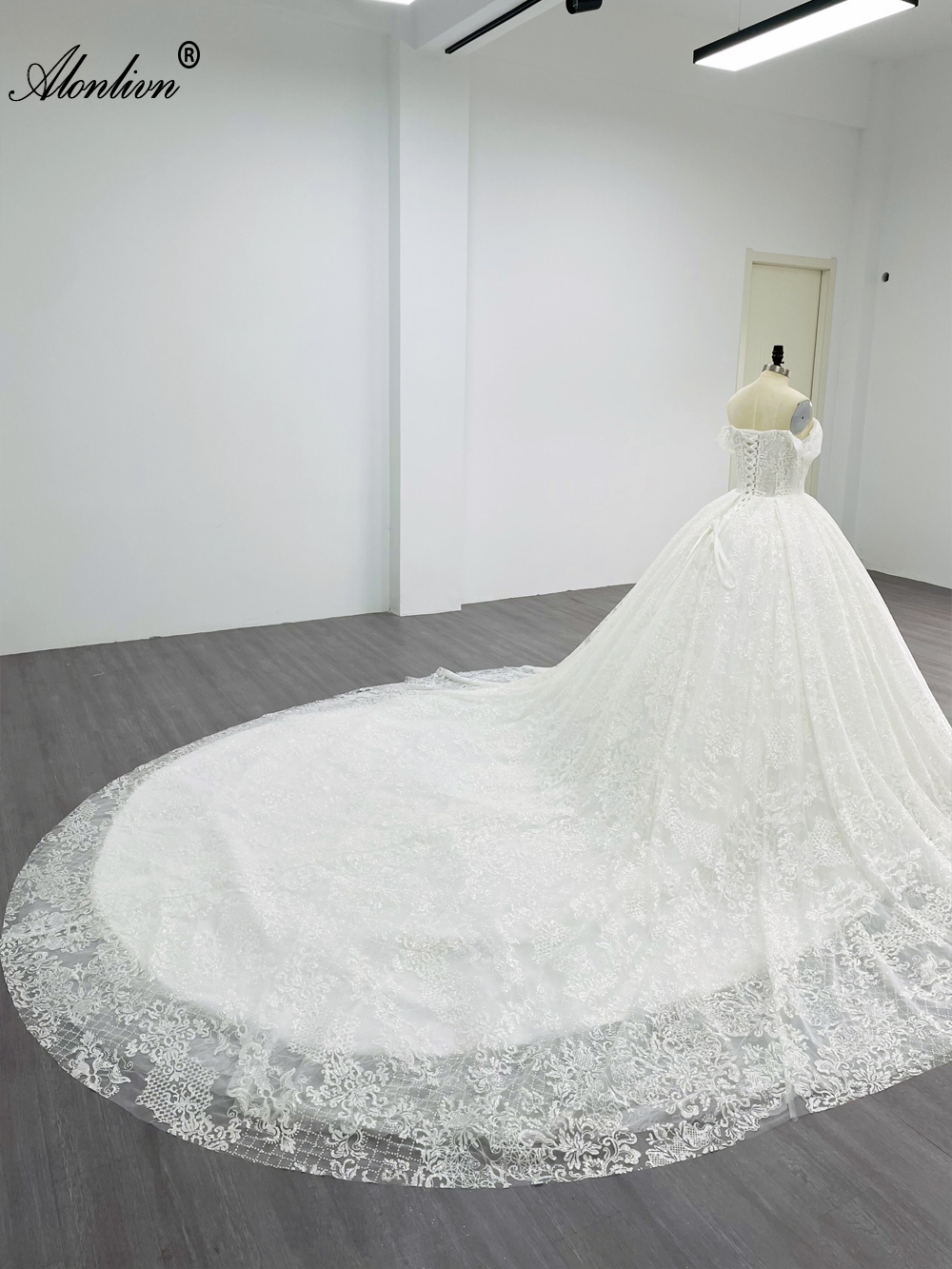 Alonlivn100% Real Photos Shiny Lace Ball Gown Wedding Dress With Chapel Train Luxury Embroidery Lace Sweetheart Bridal Gowns