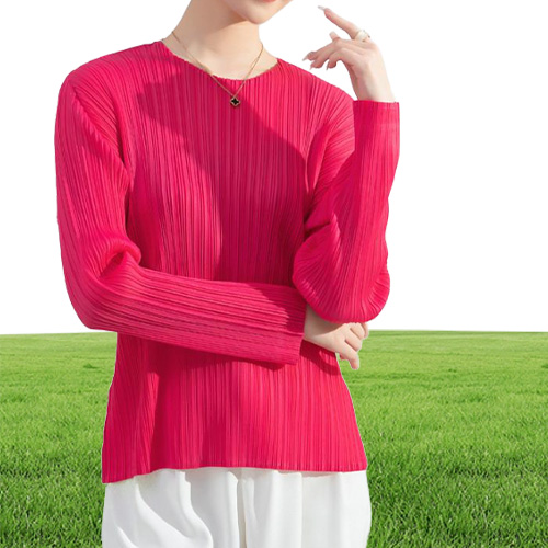 Women039s TShirt Miyake Pleated Tops Fall Women Trendy Size Clothing Asthetic Pure Color With Short Sleeves Bottoming Shi