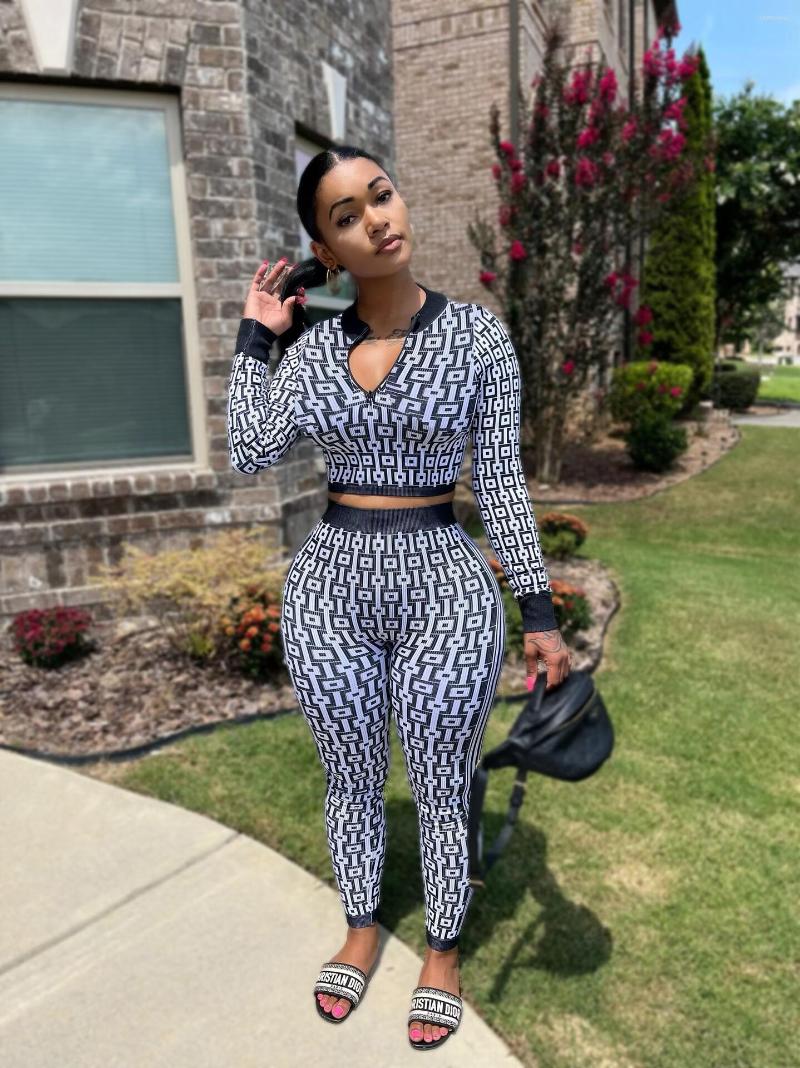 Women's Two Piece Pants Fashion Geometric Print Zipper Up Crop Top and Matching Legging Suits Set Womens Clothing 2 Active Wear