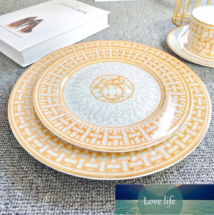 Quatily European Golden Rim Bone China Western Food/Steak Plate Ornaments Model Room Countertop Household Ceramic Dishes Plates Dish