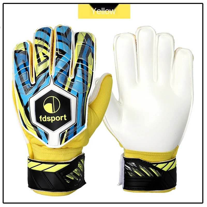 Kids Soccer Goalkeeper Gloves Latex Soccer Goalie Training Gloves Football Protective Keepers Gloves For Students 240116
