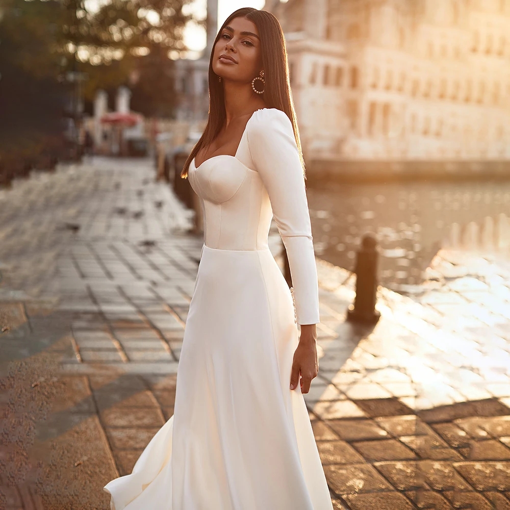 2024 Simple A Line Wedding Dress Sweetheart Full Sleeves Backless Sweep Train Soft Satin Bride Gowns Robe De Mariage