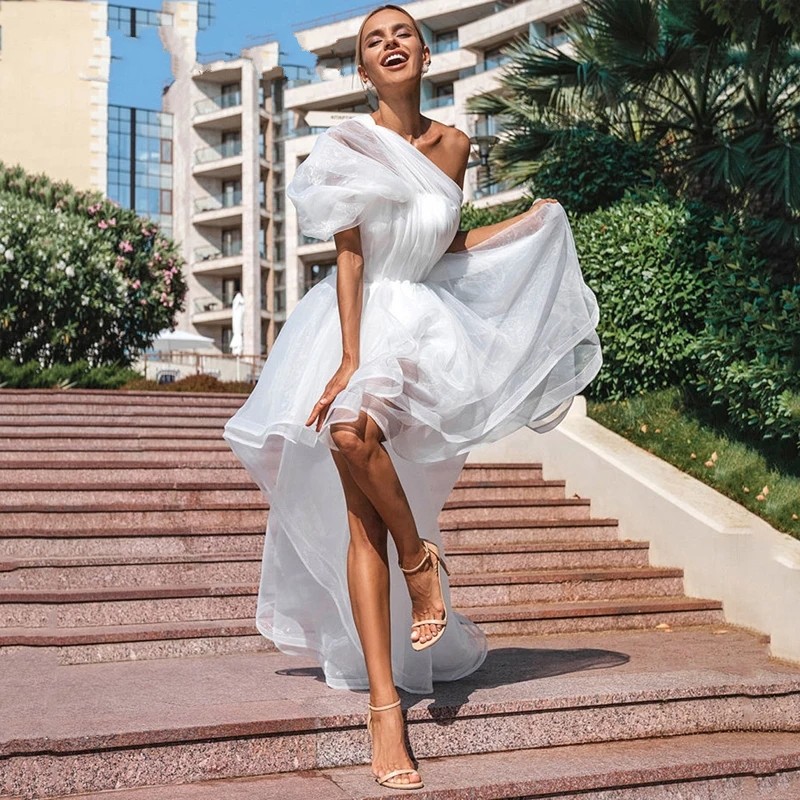 2024 Classic Wedding DressOne Shoulder Short Front Long Back Lace Up Sleeveless Organza Women Bride Party Gowns Robe De Mariage Vestidos De Novias