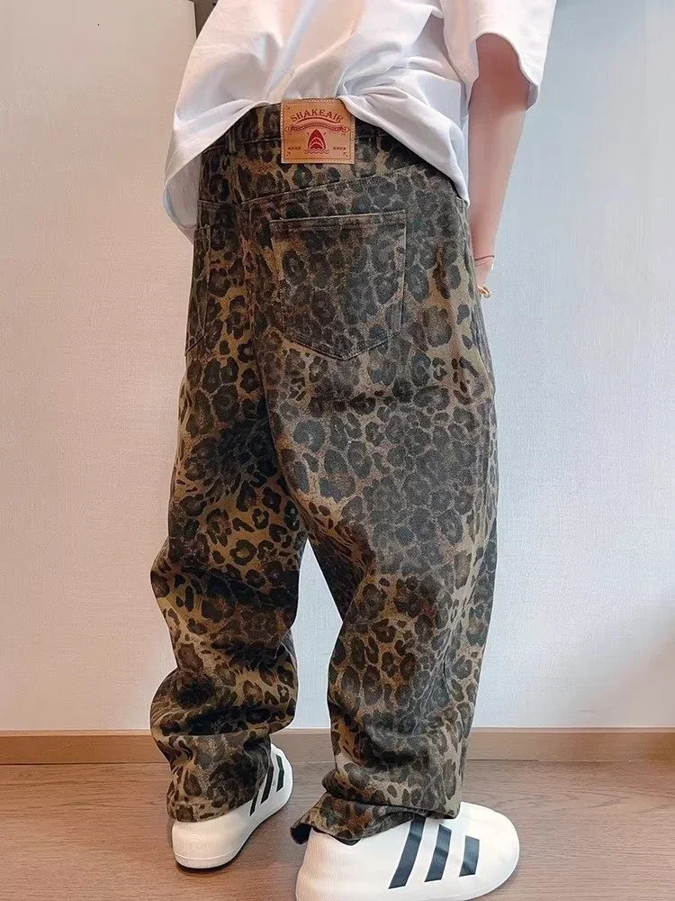 HOUZHOU Tan Leopard Jeans Men Denim Pants Male Oversize Wide Leg Trousers Streetwear Hip Hop Vintage Clothes Loose Casual 240115