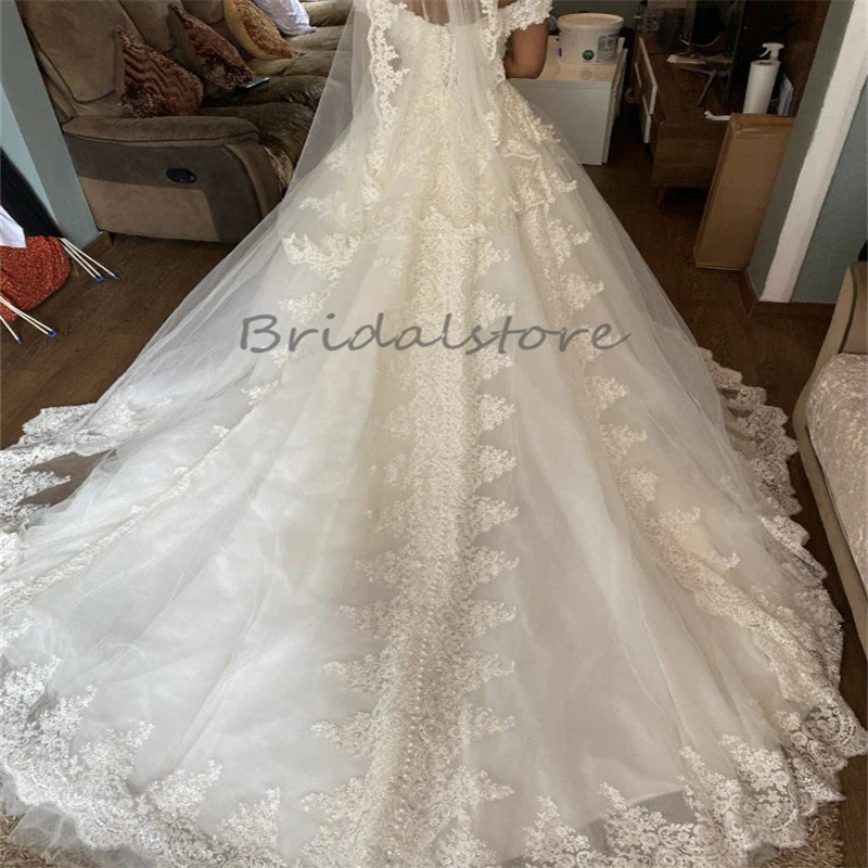 Spectacular Lace Country Wedding Dress 2024 Off Shoulders Court Train Appliques Church Garden Bridal Gowns Elegant Fancy Beaded Bride Dress Vestios De