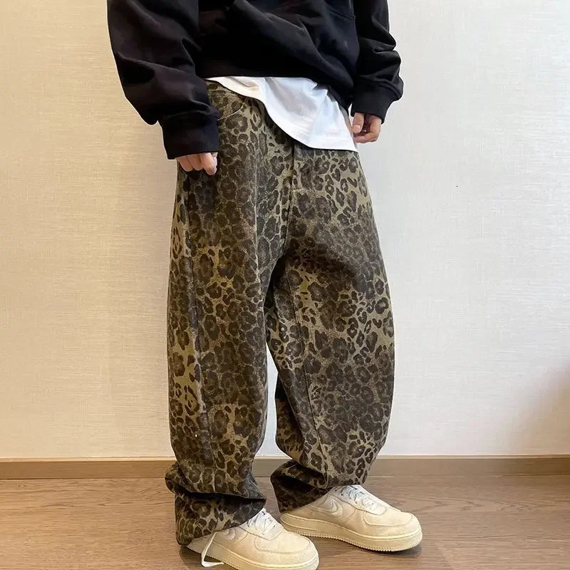 American Baggy Pants Men Y2k Clothes Retro High Street Sports Pants Leopard Print Casual Pants Plus Size Autumn Style 240115