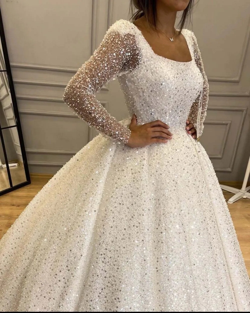 2024 Shiny Sequins Wedding Dress Square Collar Long Sleeves Beads Floor Length Women Bride Gowns Robe De Mariage Vestidos De Novias