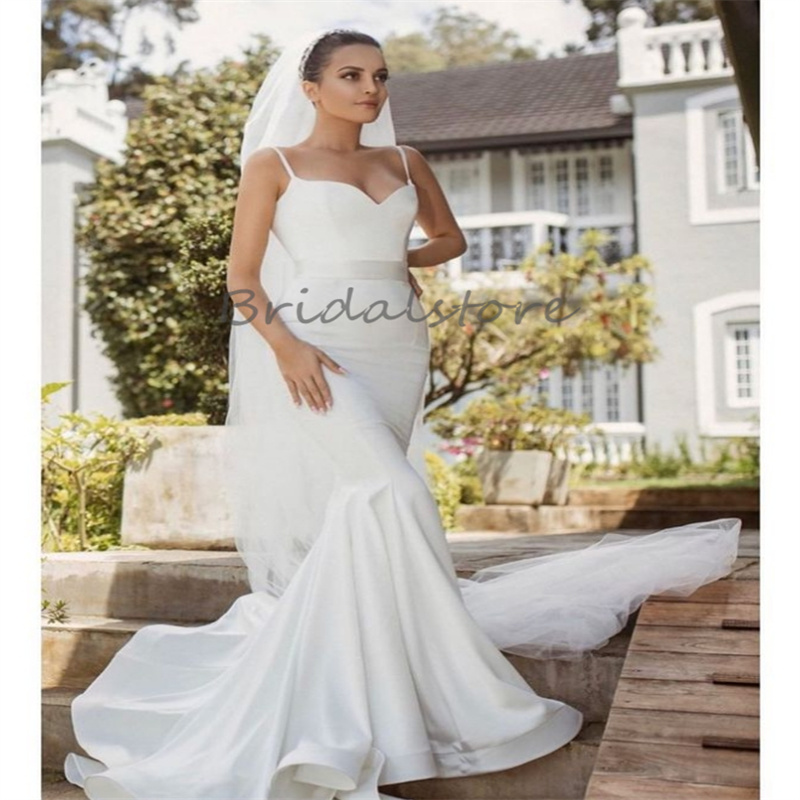 Boho Mermaid Perfect Wedding Dress Sexy Spaghetti Straps Satin Bohemian Bride Dress Simple Fishtail Backless Beach Bridal Dresses Elegant Rustic Count