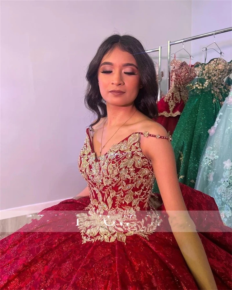 Gown Red Sweetheart Ball Quinceanera Dress For Girl Gold Appliques Birthday Party Gowns Prom Dresses Lace Up Back Beaded S Es 0212D