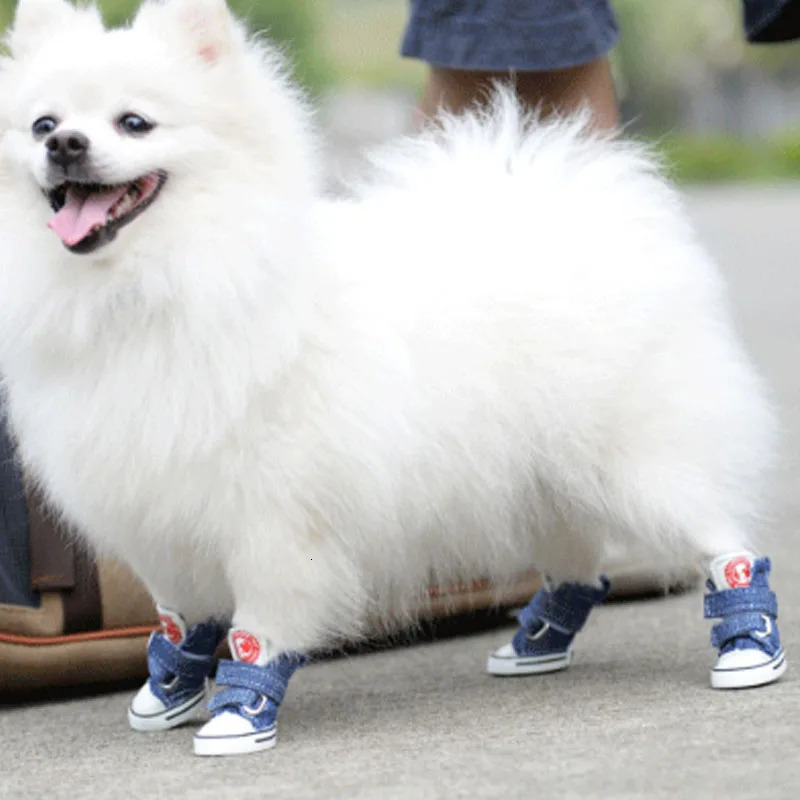 Pet Dog Shoes for Small large Dogs Blue Sneakers Puppy Cat Classic Canvas Boots Teddy Pomeranian Antislip Comfortable 240117