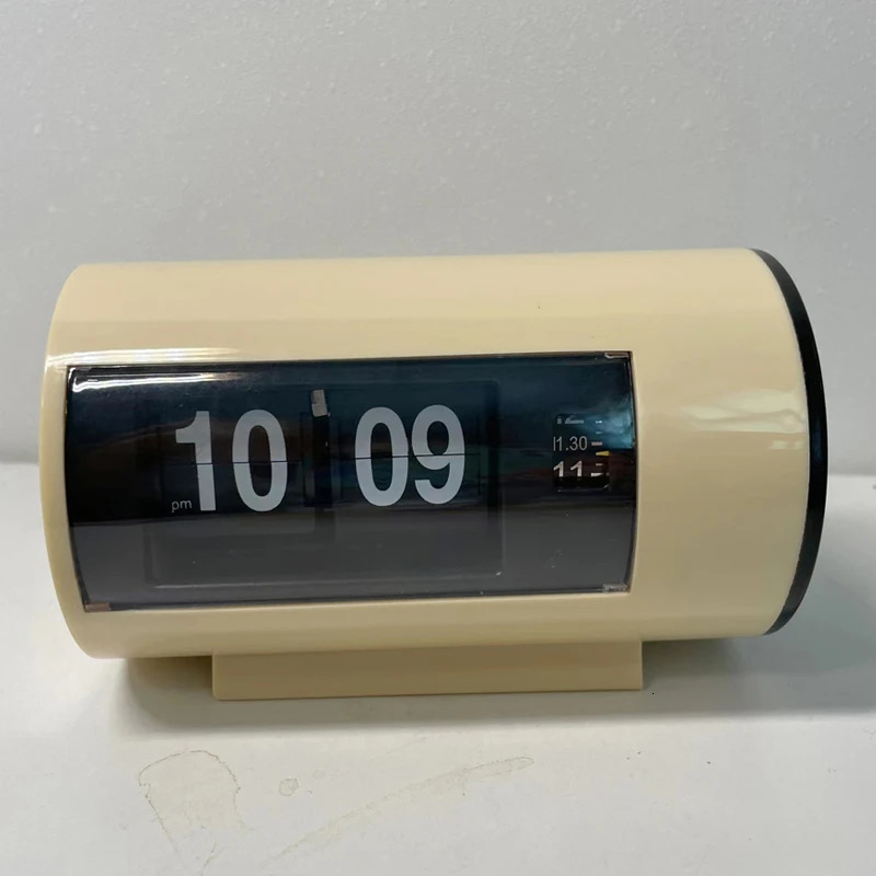 Retro Table Clock Auto Flip Clock 12 Hours AM/ PM Format Display Timepiece Desk Clock Flip Page Turning Clocks 240116