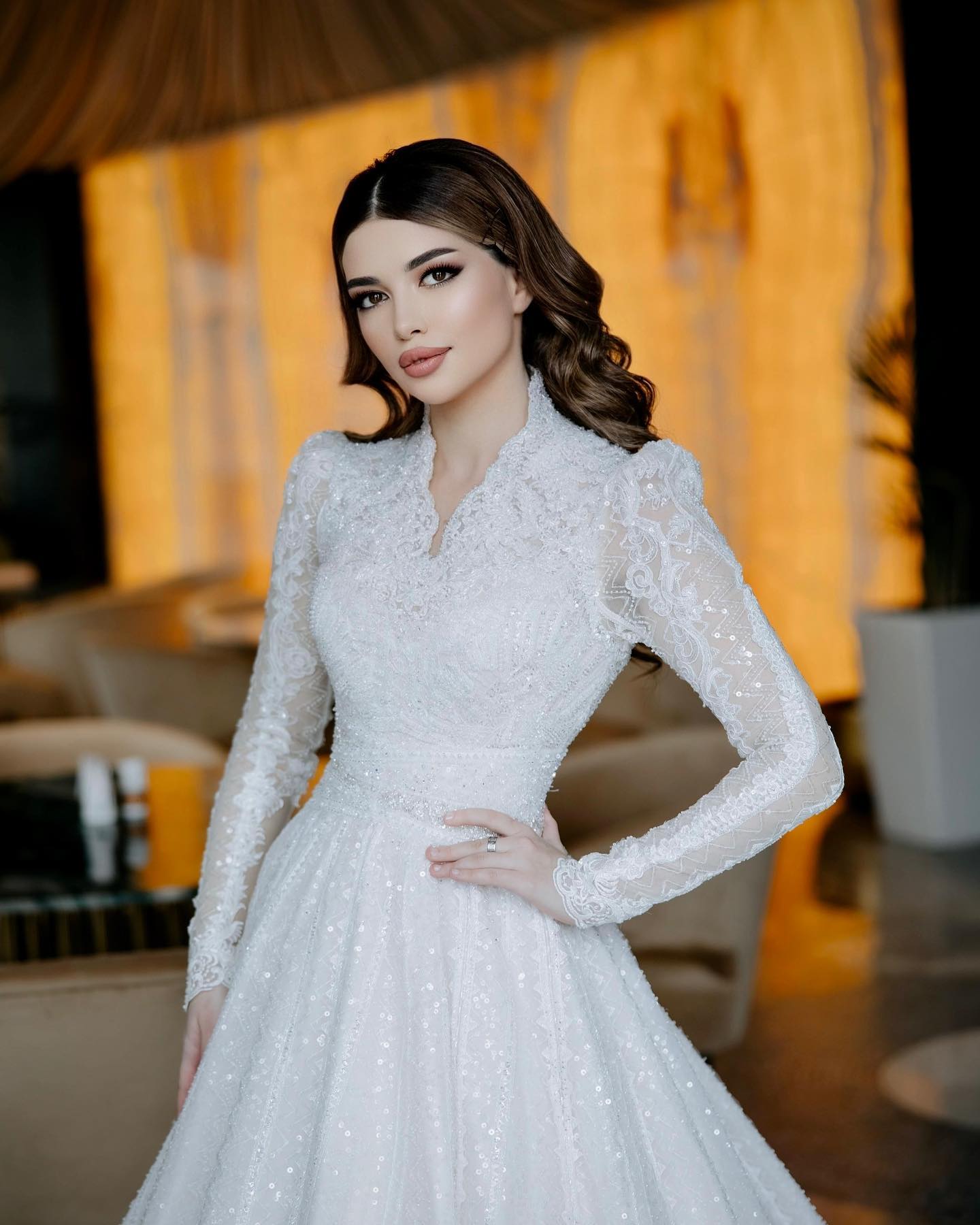 Glamorous A Line Wedding Dresses Lace Bridal Gowns Sequins Beaded Illusion Long Sleeves Bride Dresses Custom Made