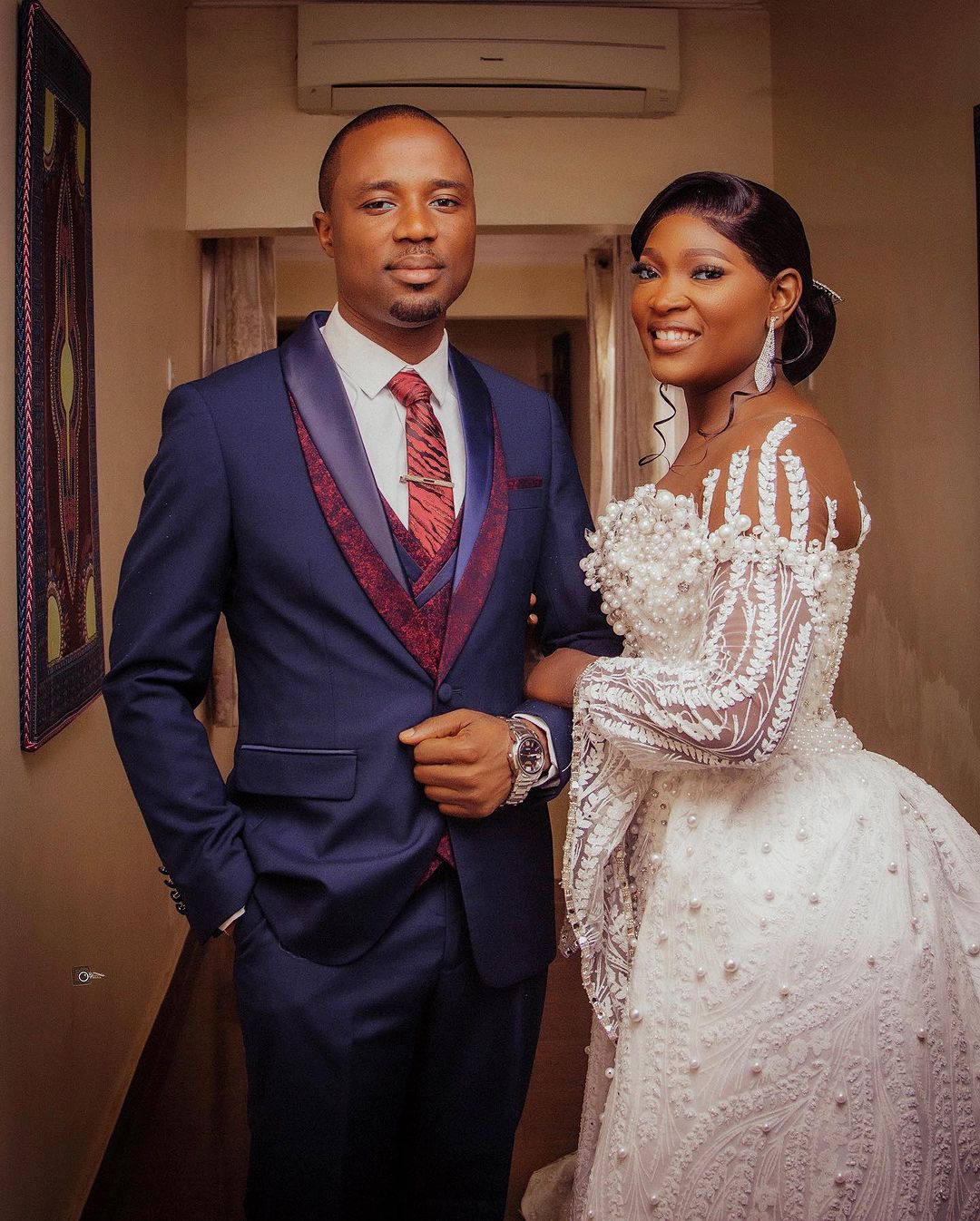 Elegant Pearls Arabic Mermaid Wedding Dresses Detachable Train Beading Bridal Dresses Long Sleeve Plus Size Wedding Gowns