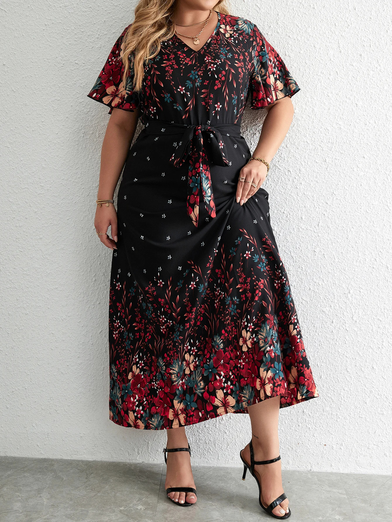 Plus Size Casual Dress Woman 2023 Summer V Neck Short Sleeve Floral Print Long Black Curvy Women Clothing 240116