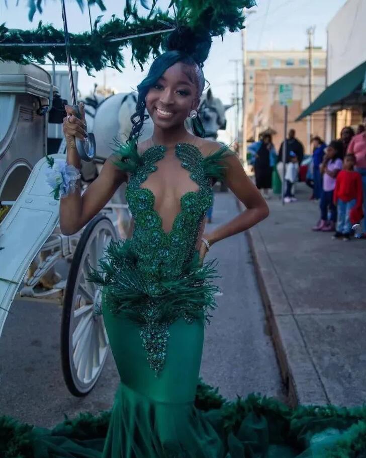 Hunter Green Long Trumpet Evening Dress for Women Luxuery Crystal Feather Black Girl Birthday Prom Queen Gown