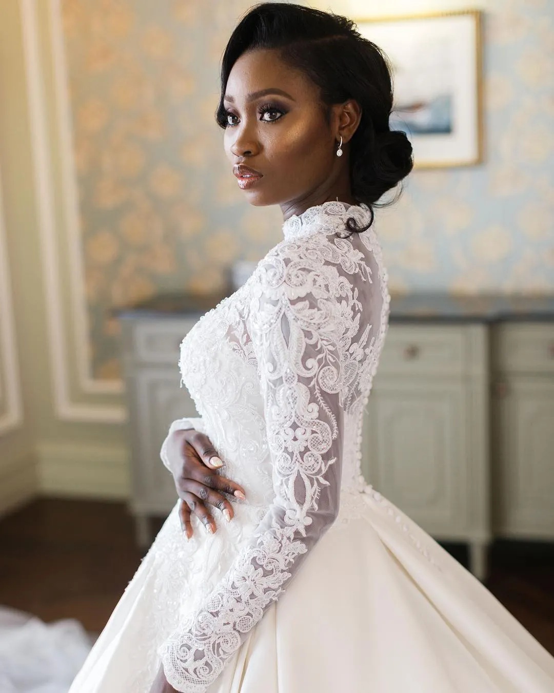 Arabic Aso Ebi Lace Beaded Dresses High Neck Long Sleeves Bridal Custom Made Wedding Gowns Plus Size YD 6660312