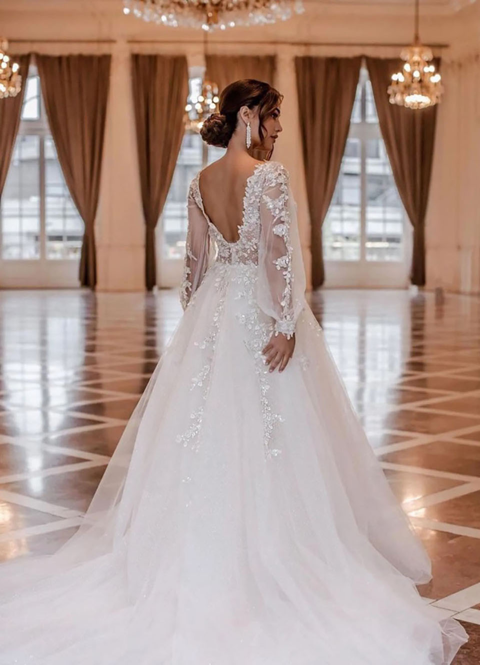 White Wedding Dresses Ivory Bridal Gowns Formal A Line V-Neck Long Sleeve Tulle Sequins Beaded Applique Custom Zipper Lace Up Plus Size New Backless