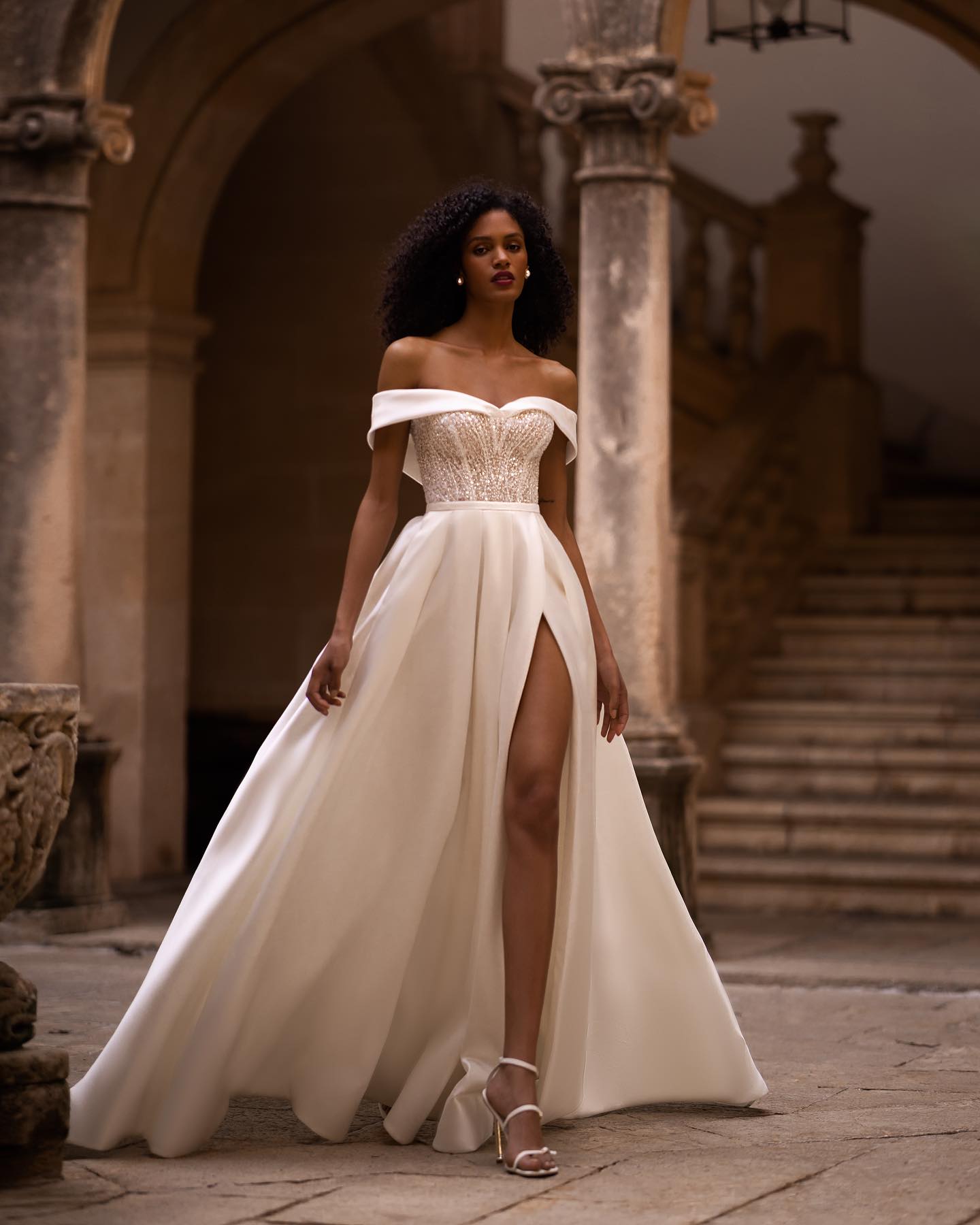 Bohemian Satin Wedding Dresses Sexy High Side Split Bridal Gowns Off The Shoulder Beading A Line Beach Boho Bride Dress