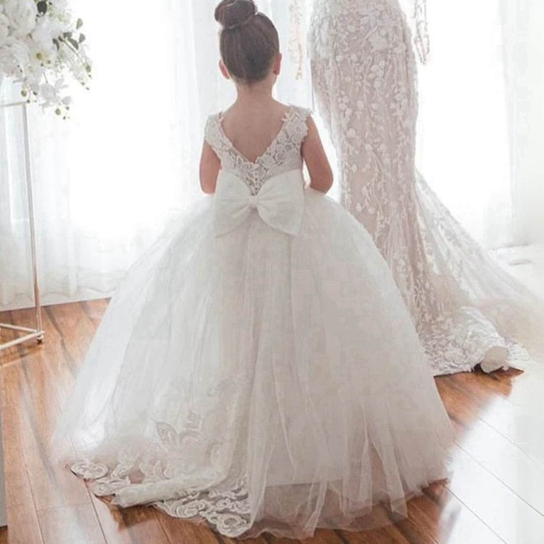 White Flower Girl Tiered Tulle Lace Bow At Back Princess Queen Flowergirl Dresses Ball Gowns Little Girls Birthday Party Gown Daughter And Mother Dres