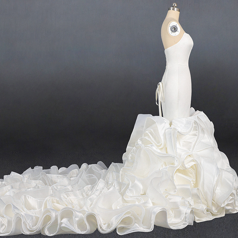 2024 Elegant Satin Mermaid Wedding Dresses New Ruffles Bridal Gown Chapel Sexy Neck Long Train Tulle White Boho Custom Made Plus Size Vestidos De Novi