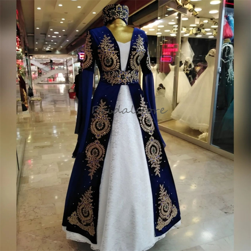 Luxury Blue Kaftan Moroccan Wedding Dress 2024 Long Sleeve Beaded Gelinlik Historical Isliamic Muslim Wedding Gowns With White Lace Full Length Bride 