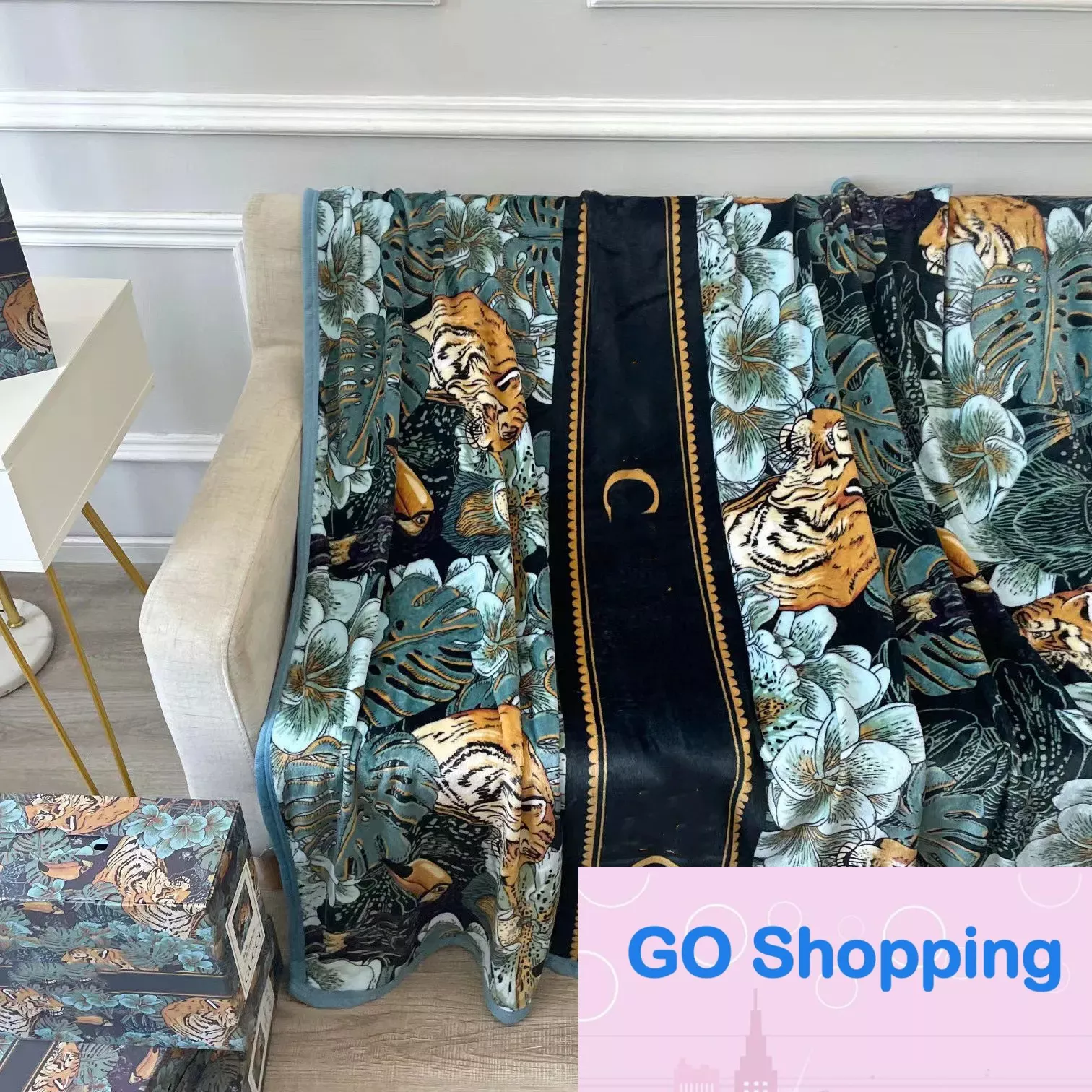 designer Luxury blanket winter thickened sofa blanket tiger jungle warm blanket 150 x 200cm Wholesale