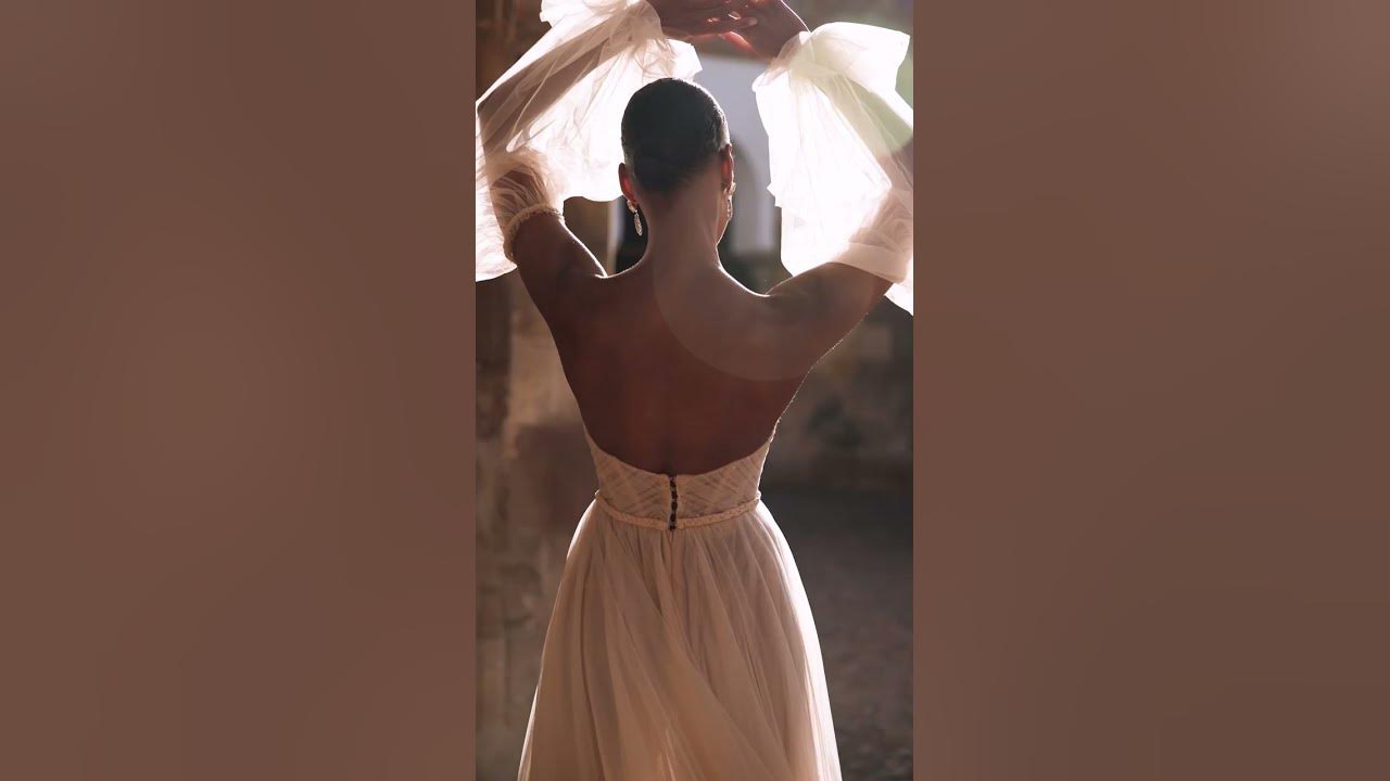 Champagne Beaded Wedding Dresses Strapless Neckline Bridal Gowns Long Sleeves A Line Pleated Sweep Train Tulle Vestido De Novia