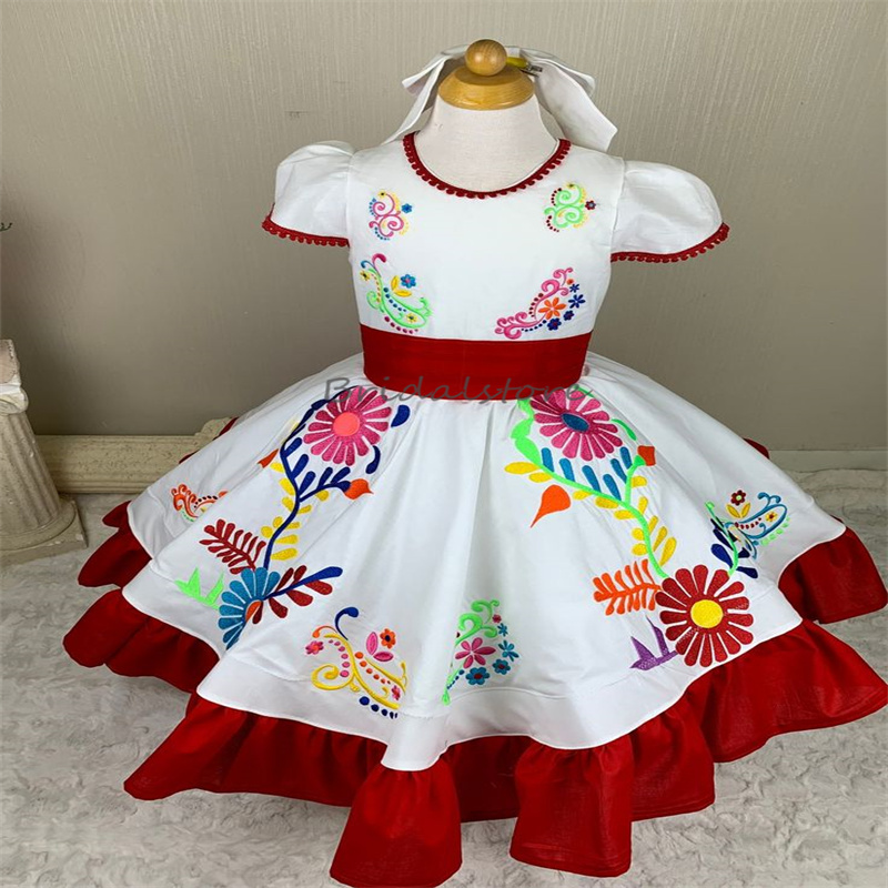Princess Charro Mexicanes Flower Girls Dresses 2025 O Neck Short Sleeve Embroidery Kids Pageant Wedding Dress Caramuza Toddler Dress With Red Sash Bow