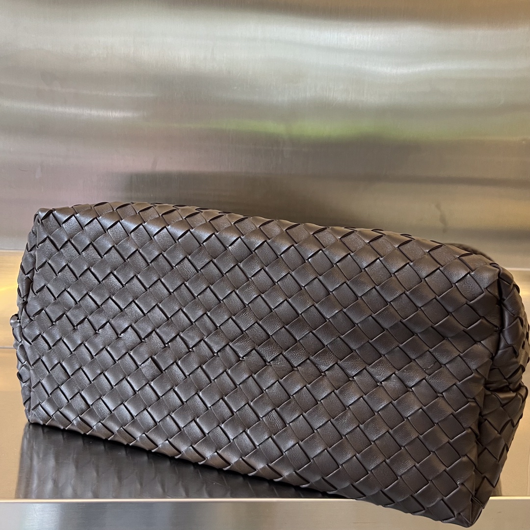 2025 Designer Buckle woven Handbag Intrecciato Leather Braided Womens Portable Shoulder Crossbody Bag Document handbags Purses luxury brand