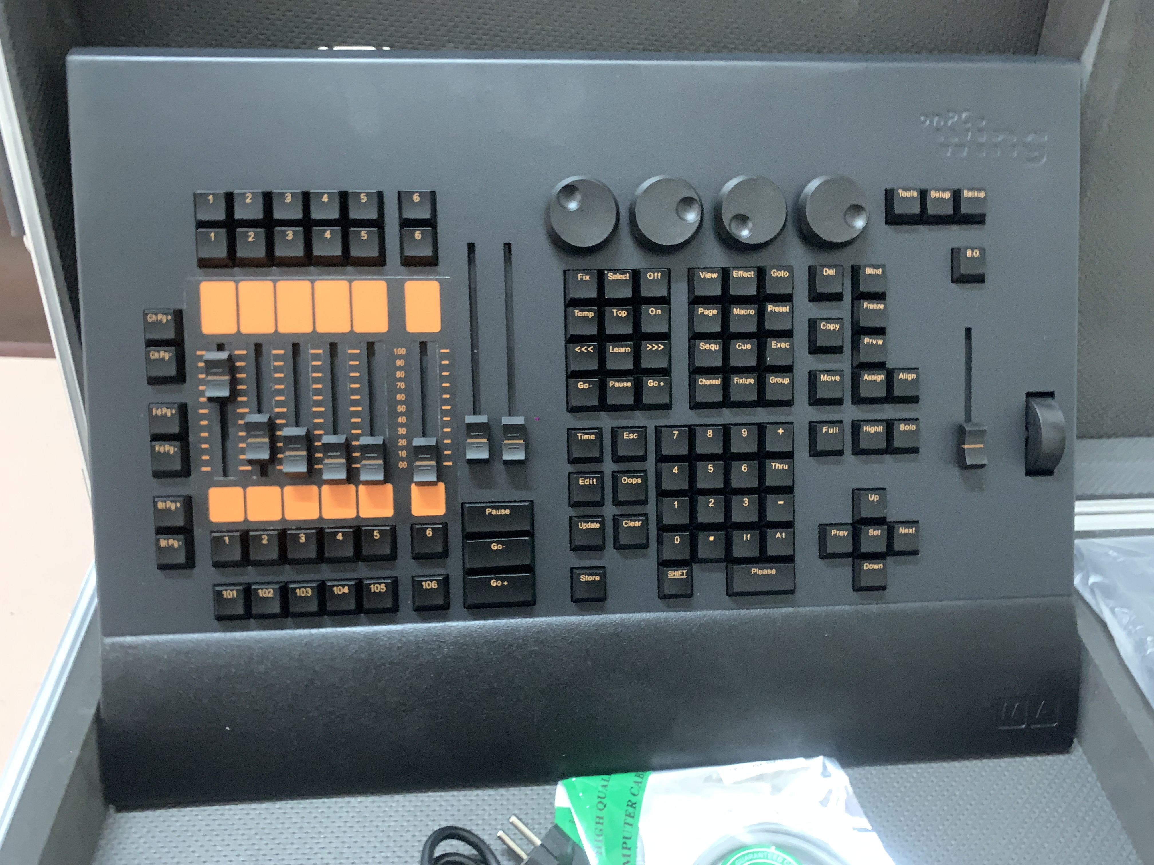 HOHAO DJ Console Factory Ma On Pc Command Wing 2 Fader Wing With Flightcase DMX512 Controller Fast Free Shipping By Sea or DDP No Customs duties