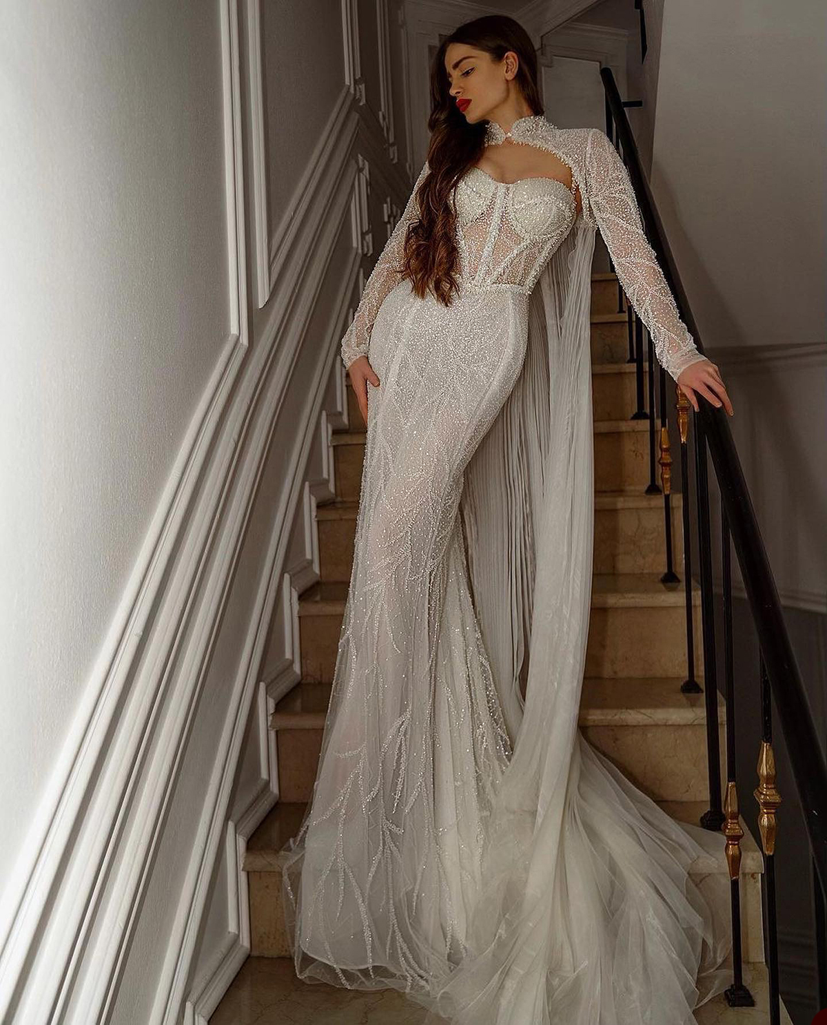 Sparkly Spaghetti Straps Mermaid Wedding Dress Sequined Pearl Bridal Gowns With Cape Sequins Sweep Floor Bride Dresses