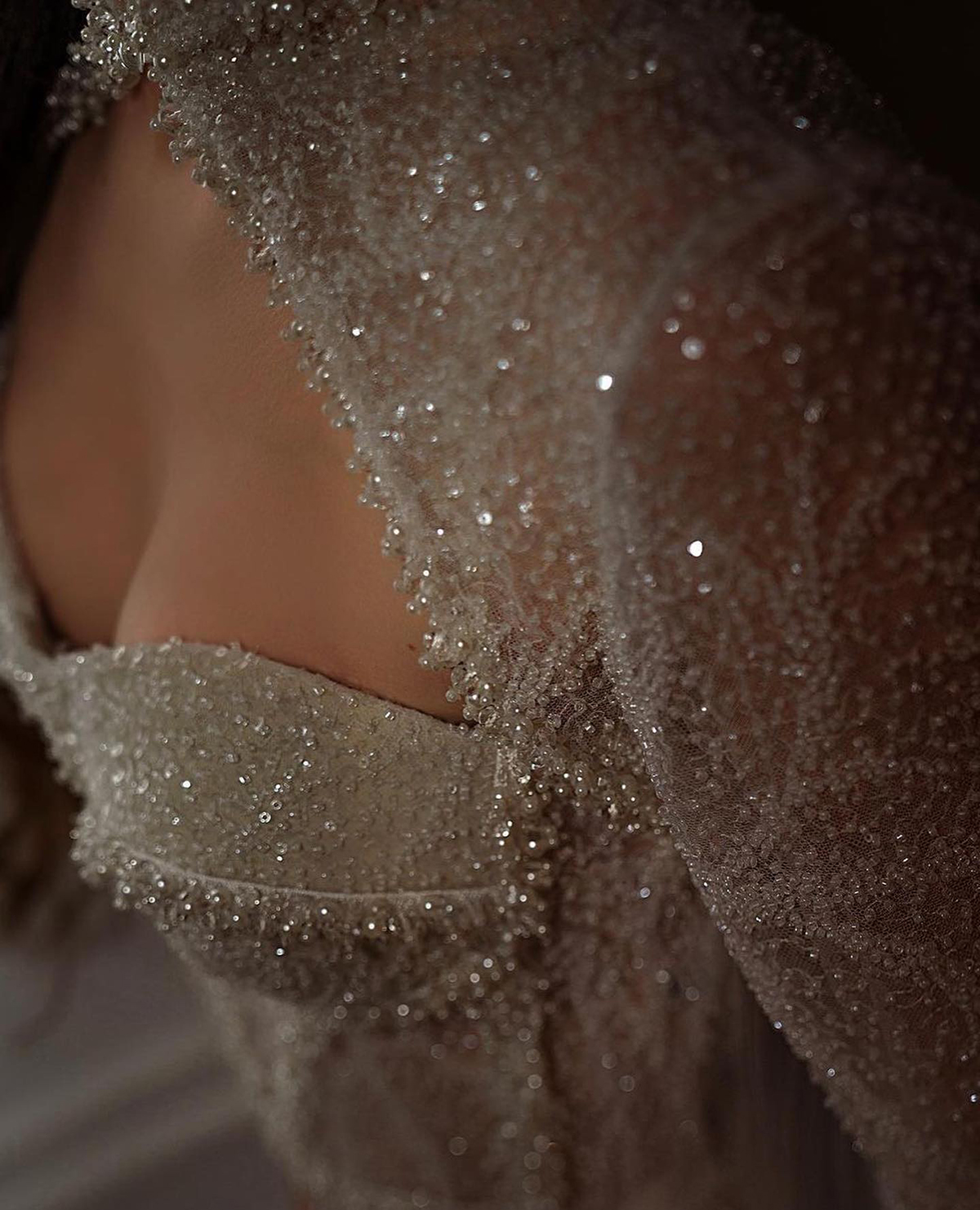 Sparkly Spaghetti Straps Mermaid Wedding Dress Sequined Pearl Bridal Gowns With Cape Sequins Sweep Floor Bride Dresses