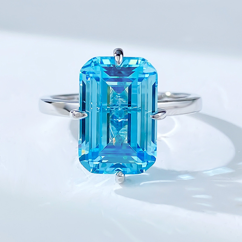 Engagement Ring: 100% Sterg Sier Princess Cut Aquamarine Solitaire Ring
