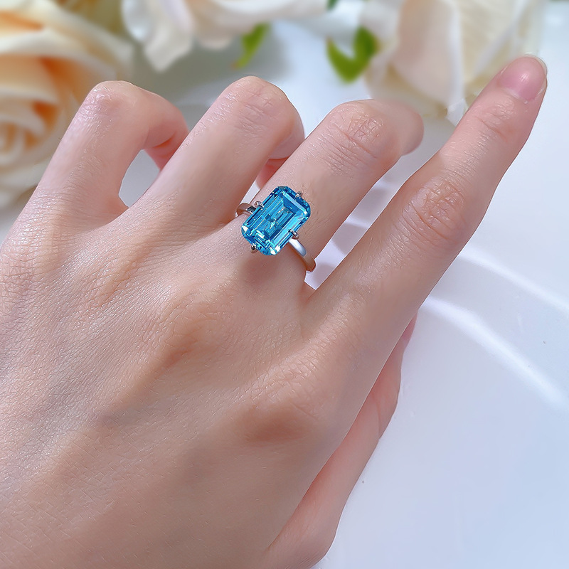 Engagement Ring: 100% Sterg Sier Princess Cut Aquamarine Solitaire Ring