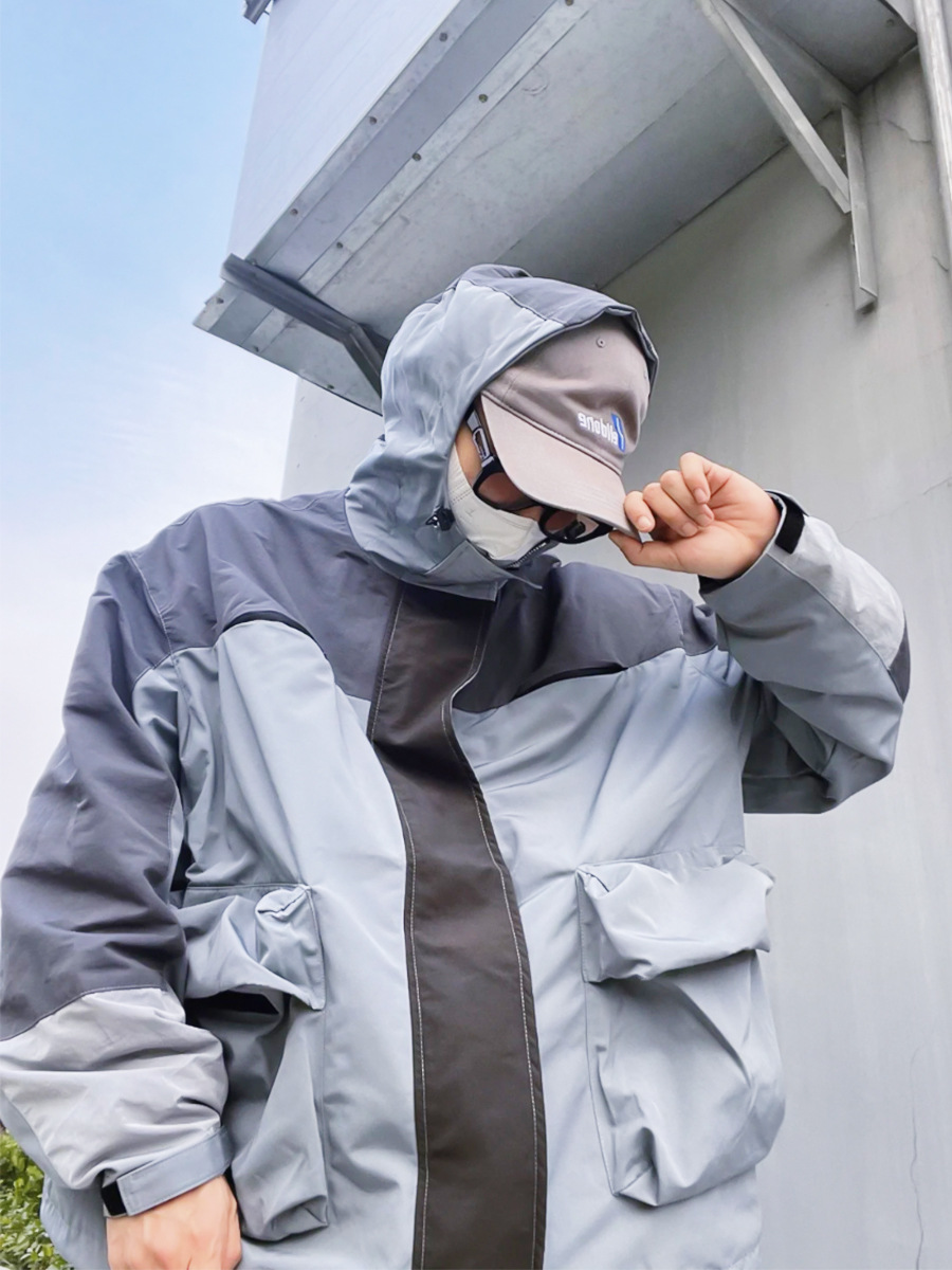 Grailz Project Multi Pocket Soft Shell Sun Protection Sprinkler Jacket Vibe Style for Men Zipper Jacket for Men