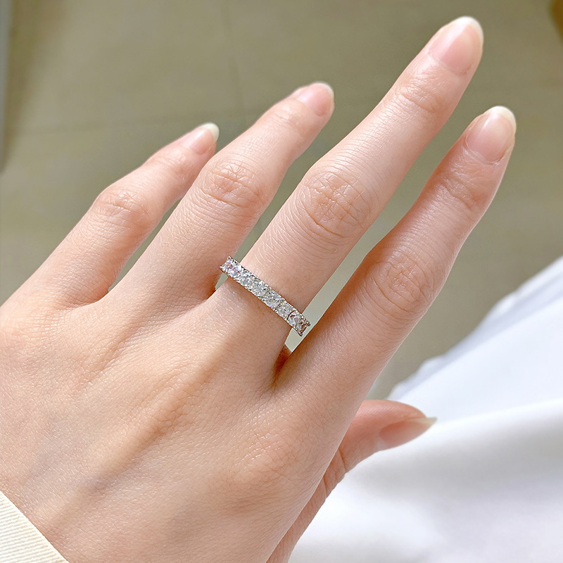 Choucong 2024 Victoria Wedding Rings Luxury Jewelry Pure 100% 925 Sterling Silver Round Cut White Moissanite Diamond Gemstones Party Promise Women Ban