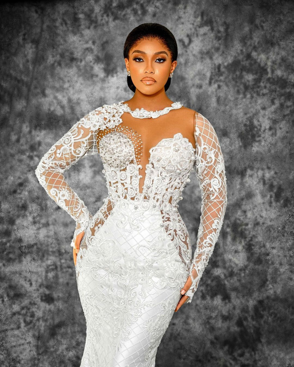 Classic Mermaid Wedding Dresses Lace O Neck Bridal Gowns Pearls Long Sleeve Bride Dresses Sweep Floor Length Custom Made