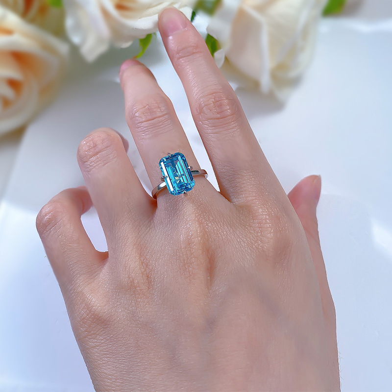 Engagement Ring: 100% Sterg Sier Princess Cut Aquamarine Solitaire Ring