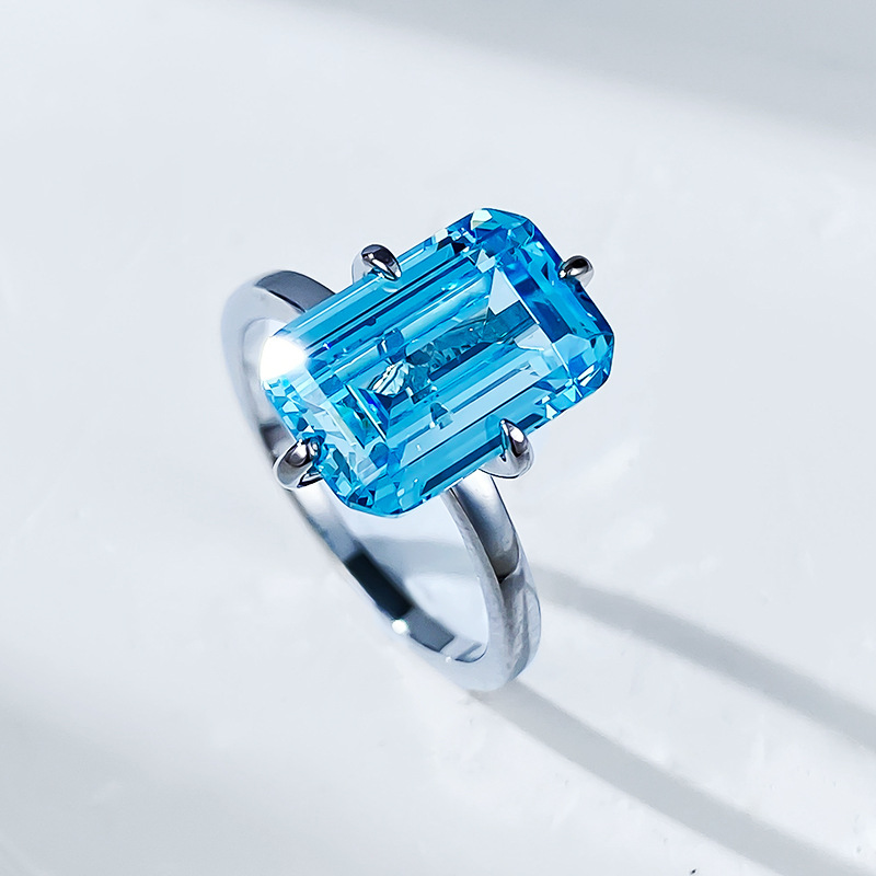 Engagement Ring: 100% Sterg Sier Princess Cut Aquamarine Solitaire Ring