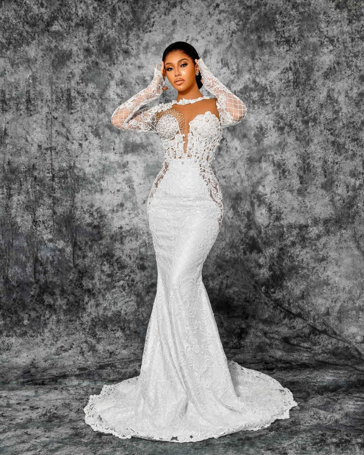 Classic Mermaid Wedding Dresses Lace O Neck Bridal Gowns Pearls Long Sleeve Bride Dresses Sweep Floor Length Custom Made