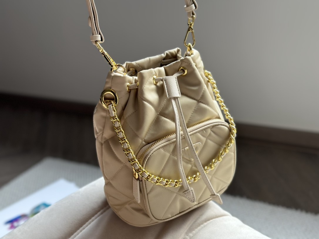 Top quality Luxurys Designers bag Women Leather Fashion handbags Purses female Crossbody handbag shoulder Phone Vintage Tote bags 2024