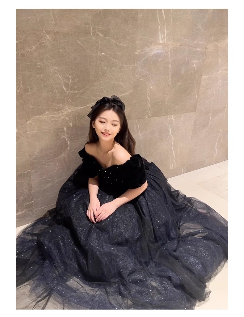 Black Prom Dress Elegant Evening Dresses Off the Shoulder Lace-up Back Tulle with Velvet Organza Party Gowns