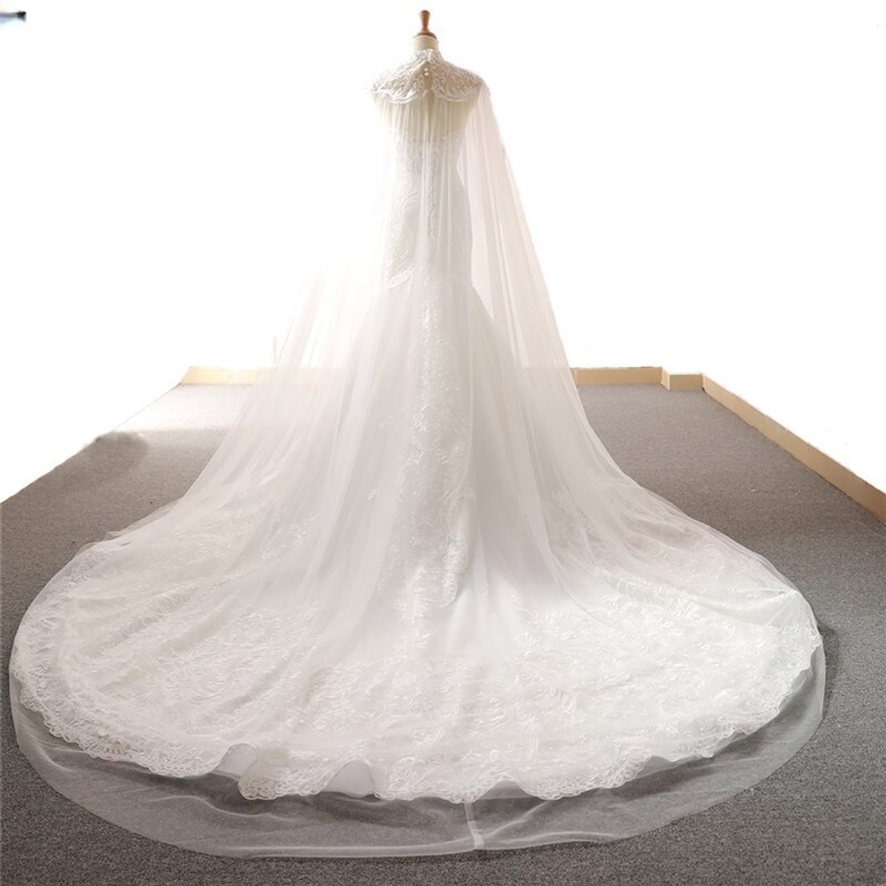 Alonlivn Handmade Embroidery Lace Mermaid Wedding Gowns