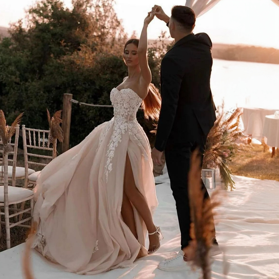 Beach Boho Wedding Dress for Bride Sweetheart Neckline Tiered Tulle Bridal Gowns Sexy High Split Beaded Lace for Marriage for African Arabic Black Wom